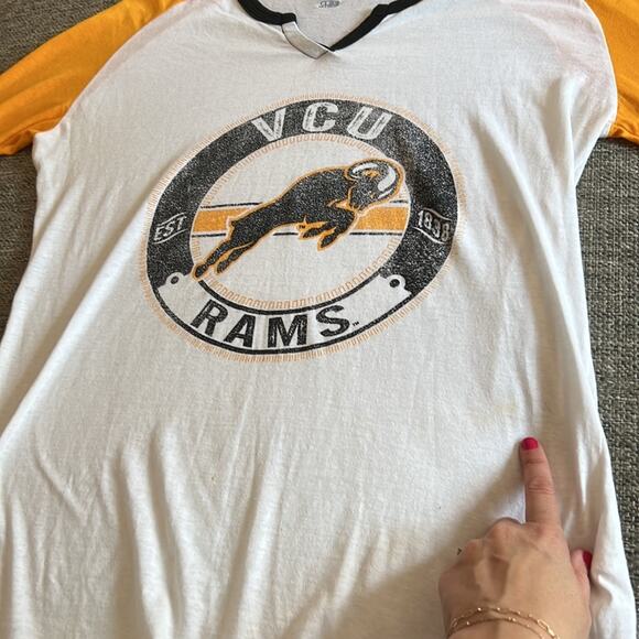 VCU Rams V Neck Shirt - Rivalry Threads - Large - Picture 3 of 6